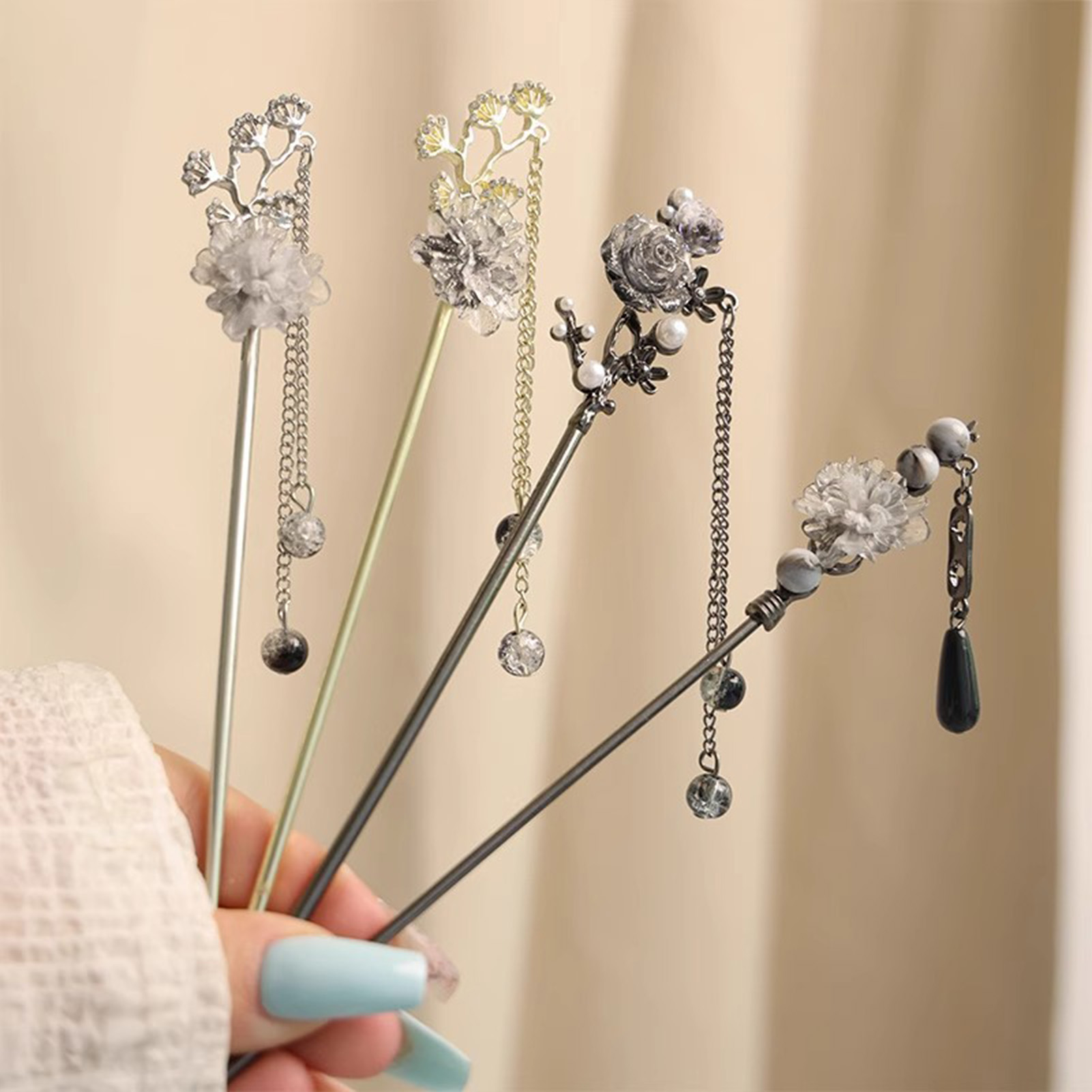 エレガントな花のヘアスティックフォーク合金ヘアクリップビーズ - Florist Supplies のレビューと価格